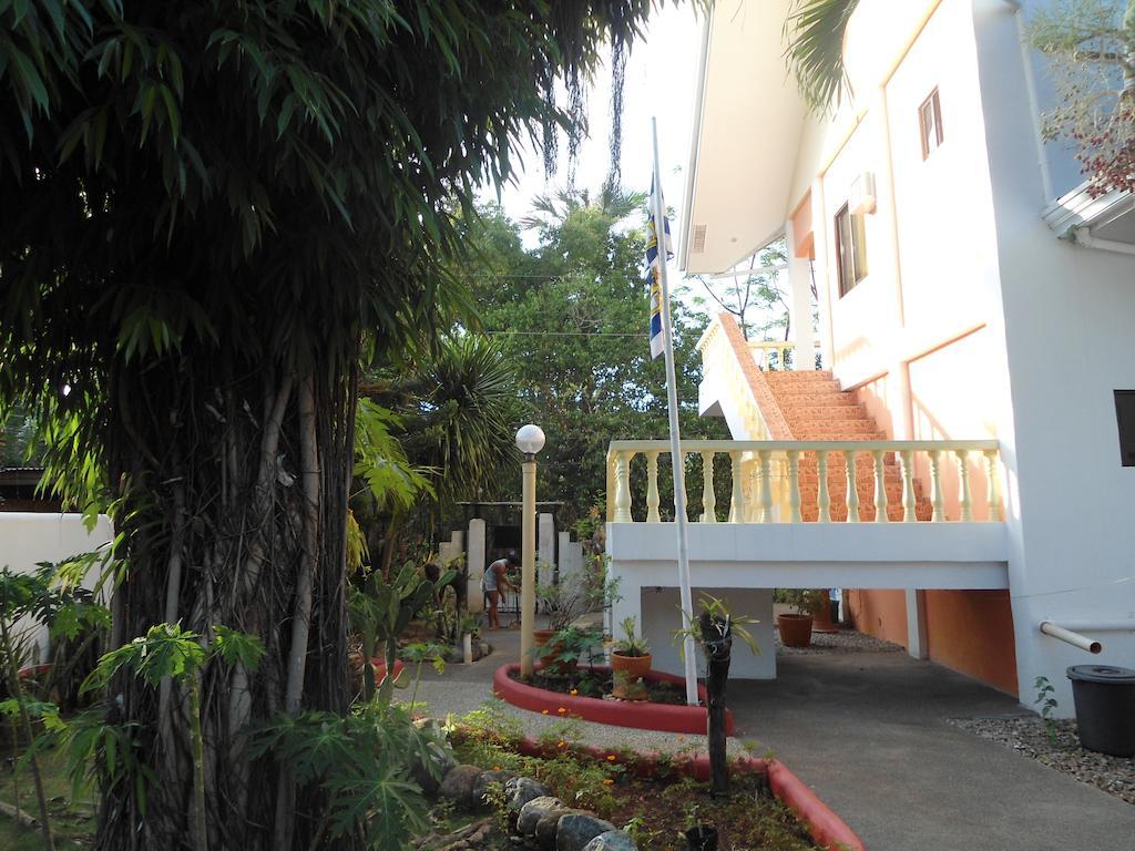 Menchu'S Pension House Panglao Exterior photo